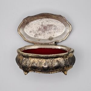 ​Vintage Silver-Tone Ornate Footed Trinket Jewelry Box - Pastoral Farm Scene​